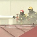 Požar u beogradskom "Enjubu" uspešno lokalizovan zahvaljujući angažovanju 45 vatrogasaca