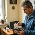 Plata traje 20 dana, a mesec 30: Od čega se živi do prvog?