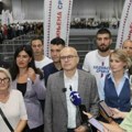 Dok nas oni blokiraju, njima niko ne brani da ogranizuju skupove! Ponosan sam na našu politiku Lider SNS Vučević: Nista dobro…
