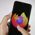 Firefox sada ima ugrađeni prevodilac stranica koji radi čak i bez interneta: Evo koje jezike podržava