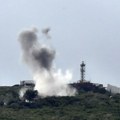 Izrael: Jedna osoba poginula, tri povređene u napadu Hezbolaha na pogranično selo