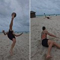 Zlatane, majstore fudbala! Ibrahimović (42) napravio čudo: Pogledajte neverovatne makazice na plaži!