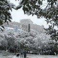 Sneg i hladnoća u Grčkoj, zatvoreni putevi oko Atine, Evije i Viotije