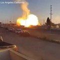 "Letela sam nekoliko metara": Eksplozija kamiona u Los Anđelesu: Sedmoro vatrogasaca povređeno, dvoje u kritičnom stanju…
