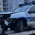 Ljubiša je, preteći bombom, oteo policijsko vozilo, nastao opšti haos: Aktivirao bombu, pa sleteo sa puta