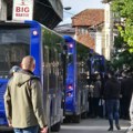 Ovako su Delije došle na stadion u Novom Pazaru: Ogromne policijske snage čuvale autobuse sa navijačima