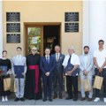 Opština Ada nagradila zaslužne građane Uručena priznanja „Pro Urbe“, „Iuventus Pro Urbe“ i zahvalnice