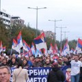 Na sedmom skupu građana protiv blokada rekordan broj ljudi Evo koliko je građana dalo podršku srpskom narodu na KiM! U Novom…