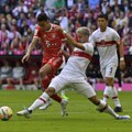 Možda je bolje da Džamal ostavi fudbal na neko vreme: Musijala se ponovo srušio na terenu, drugi put za samo tri dana!