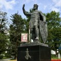 U Sarajevu postavljen spomenik Tvrtku I Kotromaniću, Dodik i Stanivuković burno reagovali