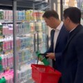 VIDEO: Objavljen snimak kako Mali i Momirović kupuju parizer i drugo za doručak sa Vučićem