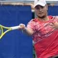 Ipak ništa od senzacije u Kini Kecmanović vodio, ali Zverev preokrenuo za polufinale Čengdua