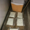 Policija u ručnom frižideru pronašla više od 5kg amfetamina