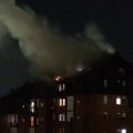 Požar na Ljubić keju - vatra zahvatila stan na osmom spratu zgrade, evakuisani stanari