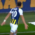 Lud gol Tadića u pobedi Fenera! Strelac i Džeko (VIDEO)