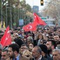 Više hiljada ljudi u Istanbulu protestovalo zbog zatvaranja gradonačelnika Imamoglua