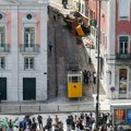 Nesreća na čuvenoj žičari u Lisabonu: 16 mrtvih, trogodišnjak izvučen živ