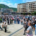 Celo Užice došlo da ih gleda, predivni prizori! Zaplesala 943 maturanta, a onda je nastao haos kad je zasviralo kolce! (foto)