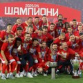 Crvena zvezda proslavlja titula šampiona Srbije: Četvorica podigla pehar (FOTO)