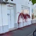 Vandalizovane prostorije SNS u Dobanovcima: "Ovo nije slučajnost, već posledica atmosfere mržnje, netrpeljivosti i nasilja"