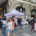 Pristalice SNS postavile štand na mestu na kojem su studenti planirali da razgovaraju sa građanima