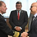 "Srbija neće povlačiti poteze koji bi mogli ugroziti mir": Ministar Vučević sa komandantom Komande združenih snaga NATO u…