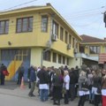 Protest zdravstvenih radnika u Gračanici zbog zabrane dinara