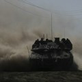 Povlače se?; Masovni odlazak trupa iz Pojasa Gaze: Sve sem jedne