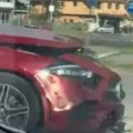 Saobraćajka u Čačku, prednji deo mercedesa smrskan: Došlo do sudara 2 automobila, saobraćaj otežan (video)