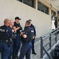 Tzv. kosovska policija upala i u Sportsku halu u Kosovskoj Mitrovici: Nastavlja se gašenje srpskih institucija