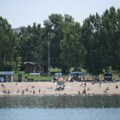 Drama na Adi Ciganliji, beba ostavljena u zaključanom autu: Vatrogasci hitno upućeni na lice mesta