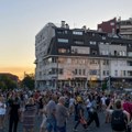Blokirana Trgovačka ulica u Žarkovu, građani zaustavili saobraćaj