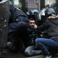 Tokom raspusta - policijski čas: Francuske vlasti traže način kako da izađu na kraj s razuzdanom omladinom
