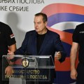 Dačić: Nakon sinoćnih protesta privedeno 114 lica, podnete 34 krivične prijave, 28 prekršajnih