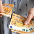 Dobre vesti za veliku grupu građana: Ponovo se deli novac, od 1. decembra u vašim novčanicima
