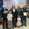 Nagrađeni „Zmajevi čitanja“ u leskovačkoj Narodnoj biblioteci