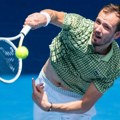 Alarm! Medvedev zarobljen u Dubaiju, ne može da mrdne! ATP hitno reagovao - evo šta se dešava sa ruskim teniserom!