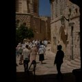 Izraelskom doseljeniku će se suditi zbog napada na francusku monahinju
