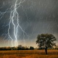 Početak nedelje sparan, popaljeni meteo alarmi! Meteorolozi upozoravaju na grad i obilne padavine- Evo koji deo Srbije će prvo…