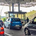 Ako krećete u Hrvatsku, pazite: Vozači misle da je ovo na automobilu dozvoljeno, a mogu da ostanu bez stotina evra