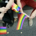 Da se zna: Prajd karavan u Loznici prekinut, u Šapcu velike tenzije
