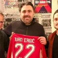 Bivši srpski fudbaler postao pesnik, završio na psihijatriji, a sada se vratio u reprezentaciju