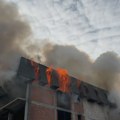 Policija privela muškarca: Detalji požara u Novom Pazaru: Sprečio vatrogasce da rade svoj posao (foto/video)