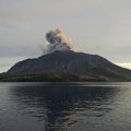 Proključao vulkan Evakuisano preko 2.000 ljudi, alarmi u Indoneziji (foto)