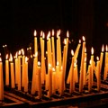 Da li pravilno palite sveću u crkvi Mnogi uporno prave ovu grešku