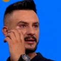 Pevač osvojio srce Srbije! Emir Đulović otkazao album da bi pomogao ljudima koji su izgubili kuće u poplavama! Zaplakao u…