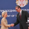 Fon der Lajen pred pad nadstrešnice govorila je sasvim drugačije o Vučiću. Pogledajte promenu posle godinu dana