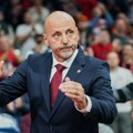 Pljuštale prozivke na relaciji Moneke - Obradović, a onda ih je sudbina ponovo spojila! Morali su da obave važan razgovor…