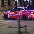 Svetli jače od jelke: Pančevac provozao skupoceni automobil kod centar grada, svi okretali glavu za njim