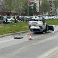 Auto pokosio parkirana vozila u Ulici Vladimir Rolovića (VIDEO)